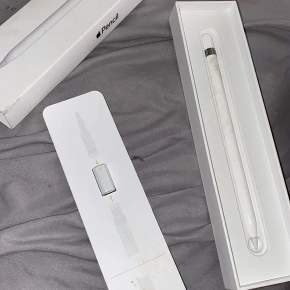 iPad Pro 11 1st gen. & new gen apple pen paid $450 out the door for both. - Picture 5 of 5